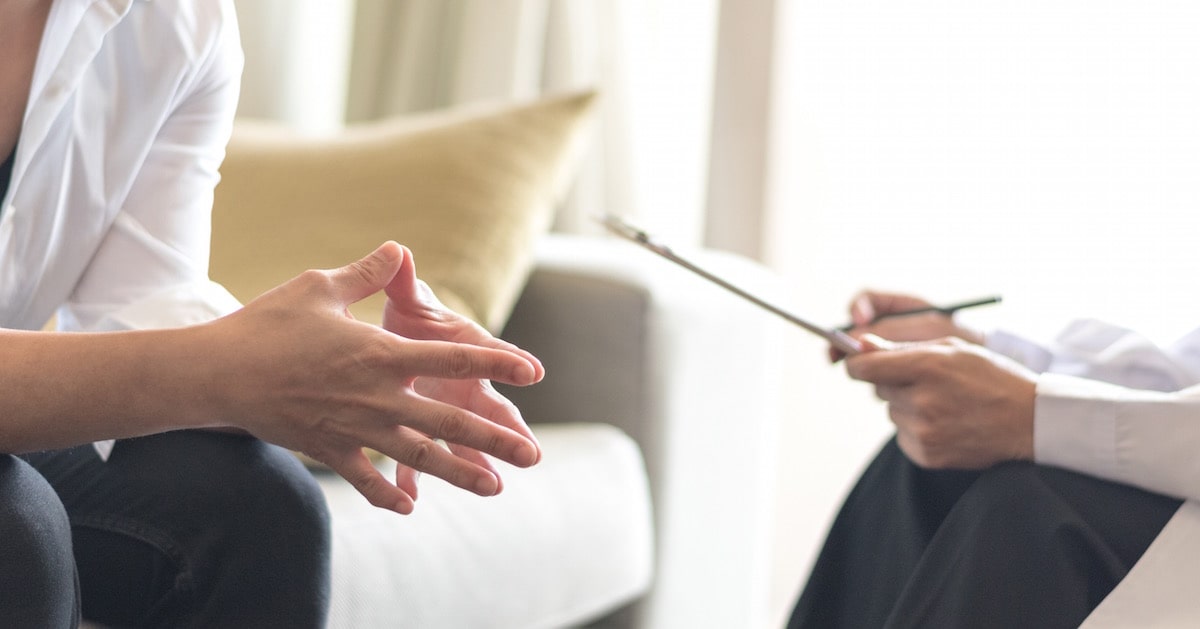 Чим відрізняється консультація від терапії?